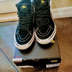 Vans X Rare Sponge Bob Sneakers Size 7